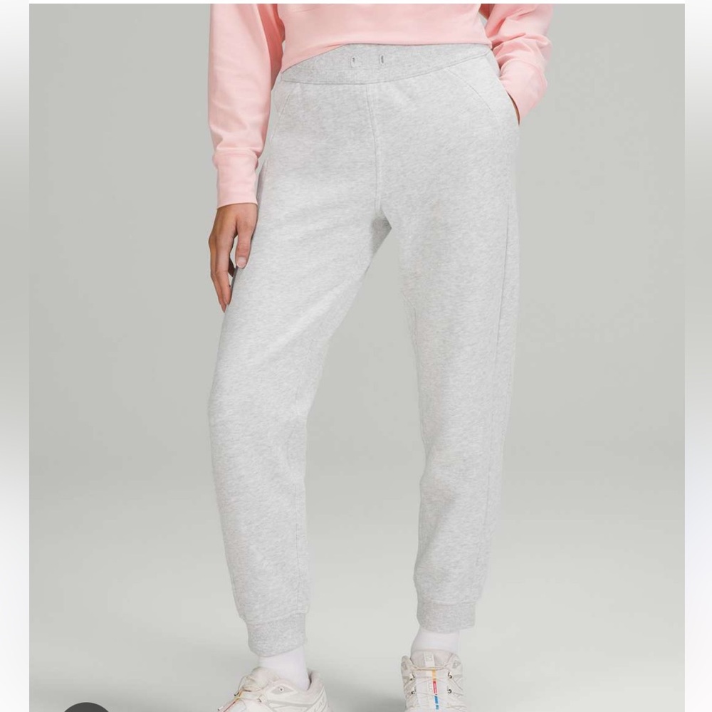 Lululemon gray scuba high rise jogger / sweatpant
